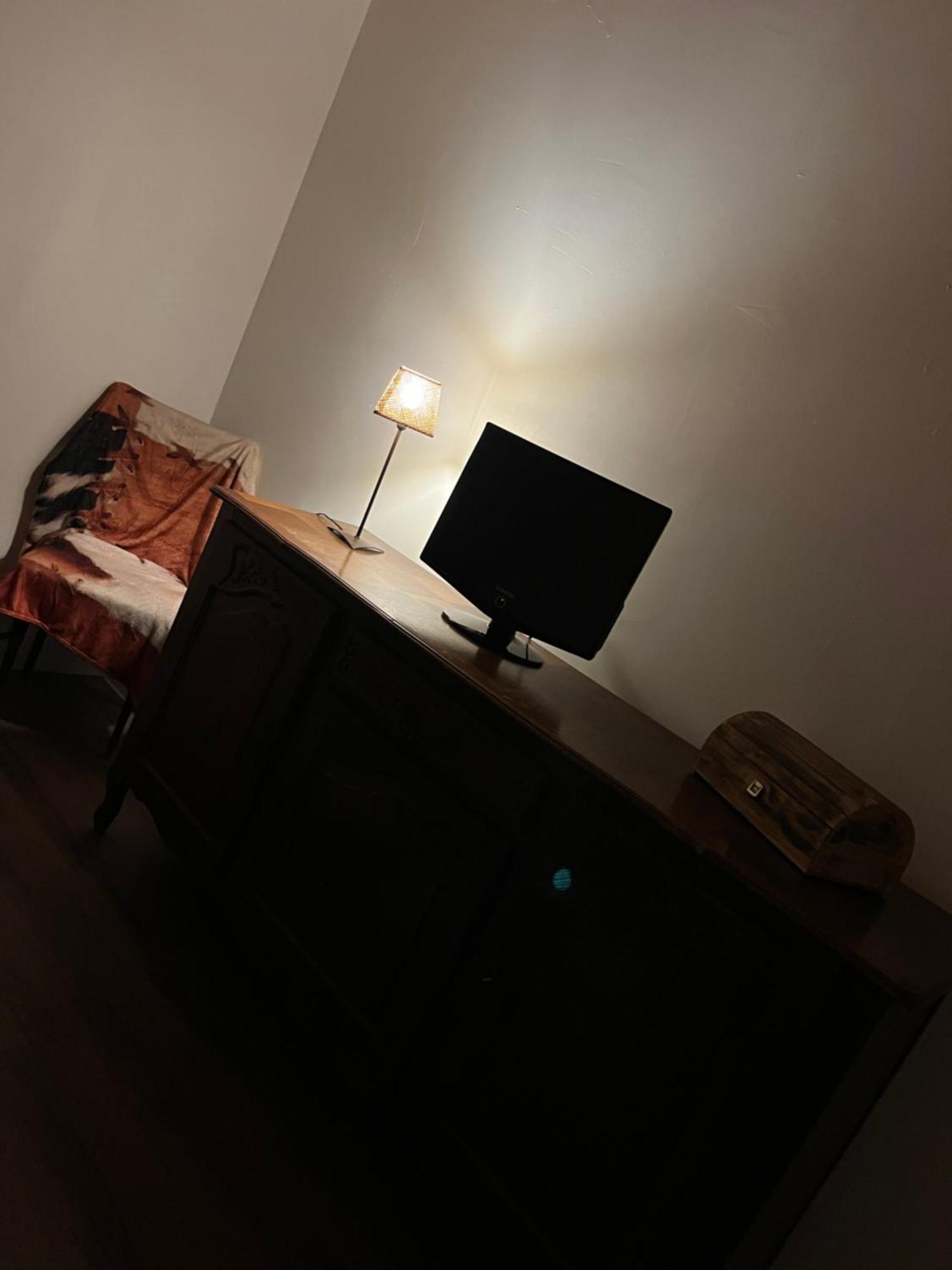 Vila Chez Mamie LʼIsle-Jourdain Exteriér fotografie